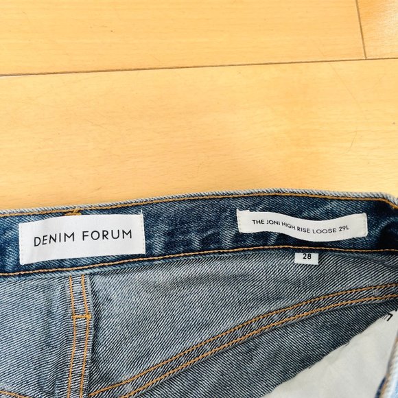 Aritzia Denim Forum The Joni High Rise Loose Jeans 90s Slouchy, Sz 28 - Picture 6 of 6